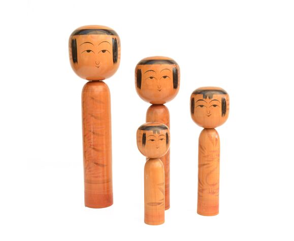 Ensemble de 4 poupées Kokeshi Japon années 1960