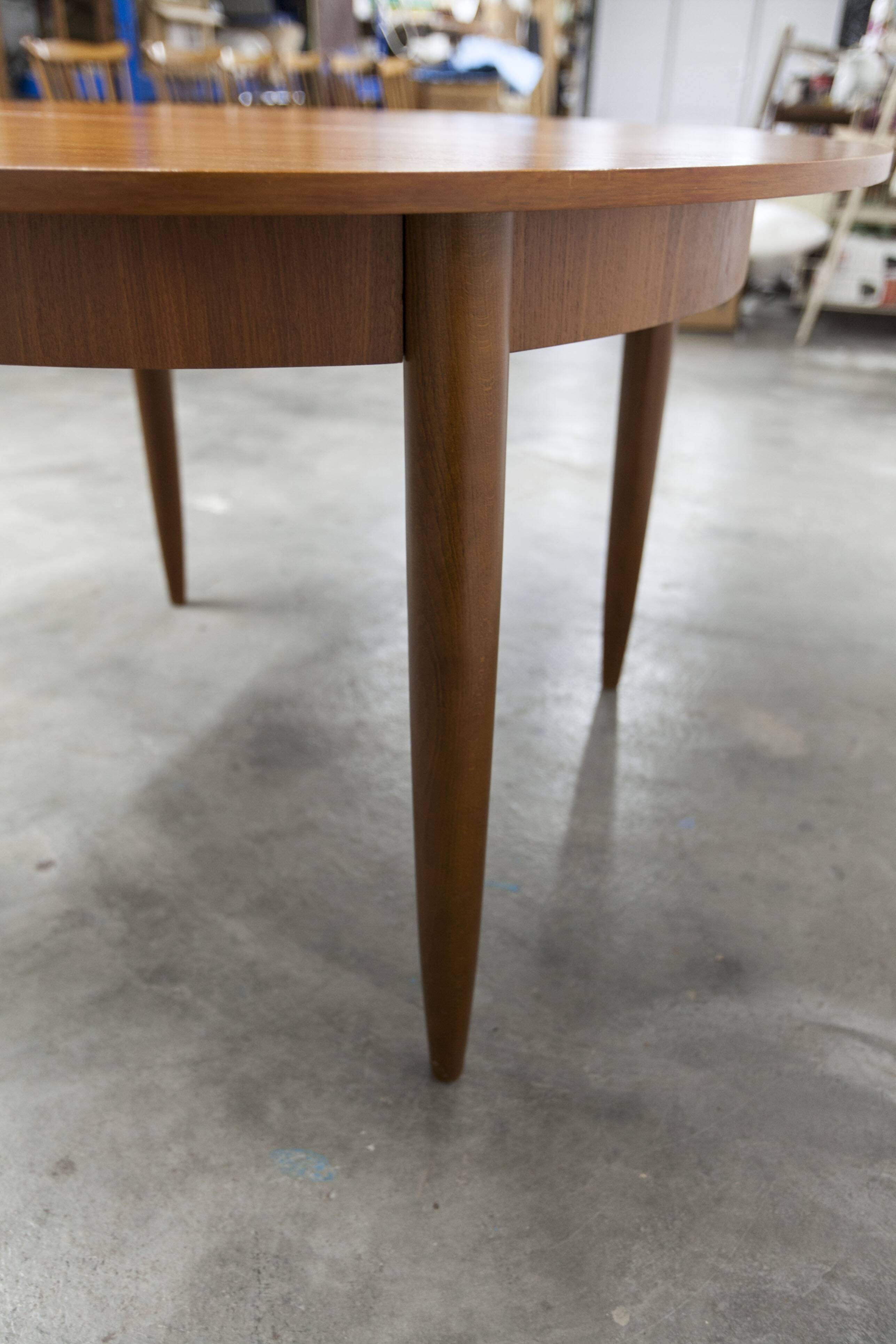 Transformable teak table 1968, impeccable condition