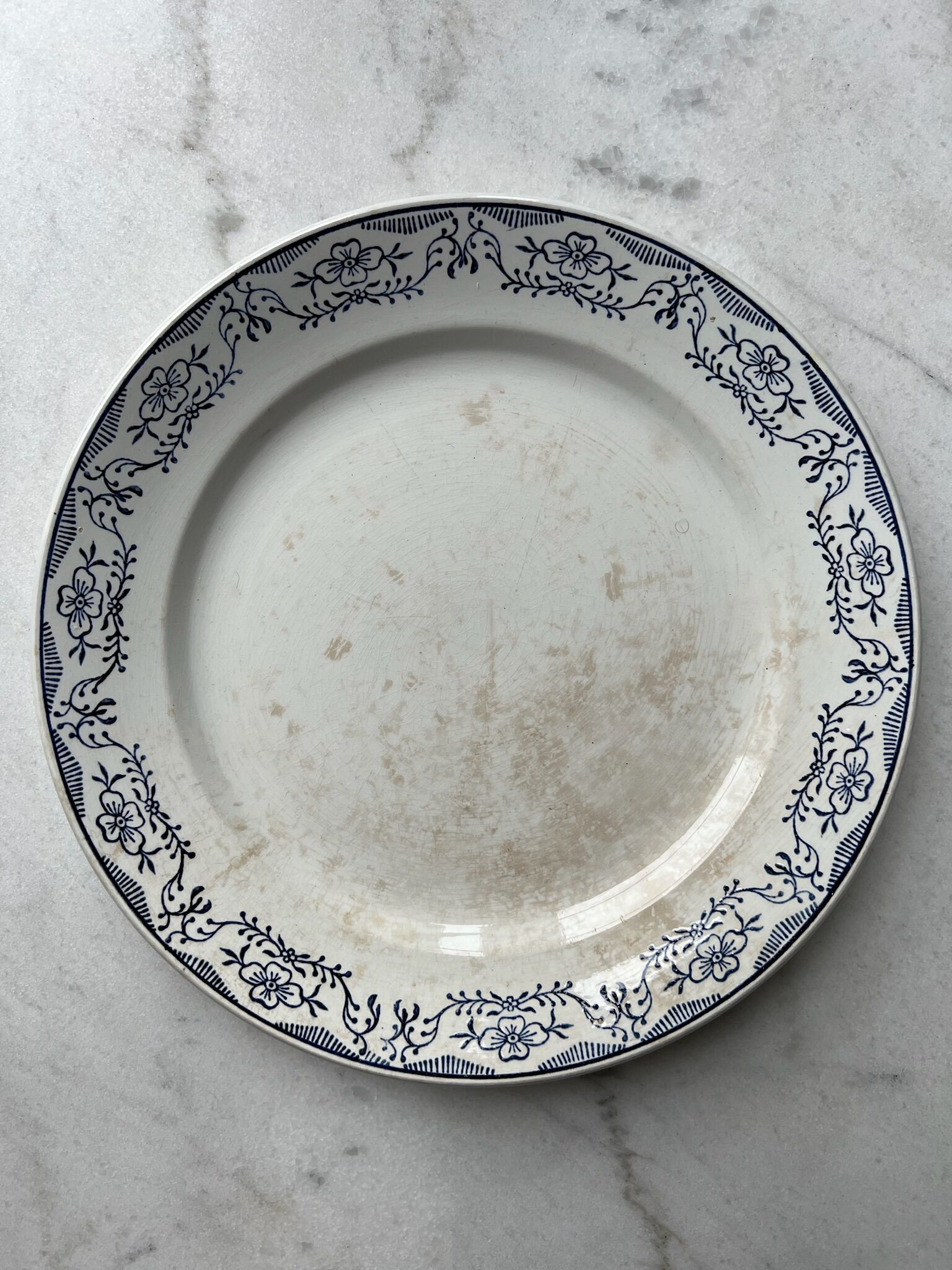 Assiette de présentation Staint Amand