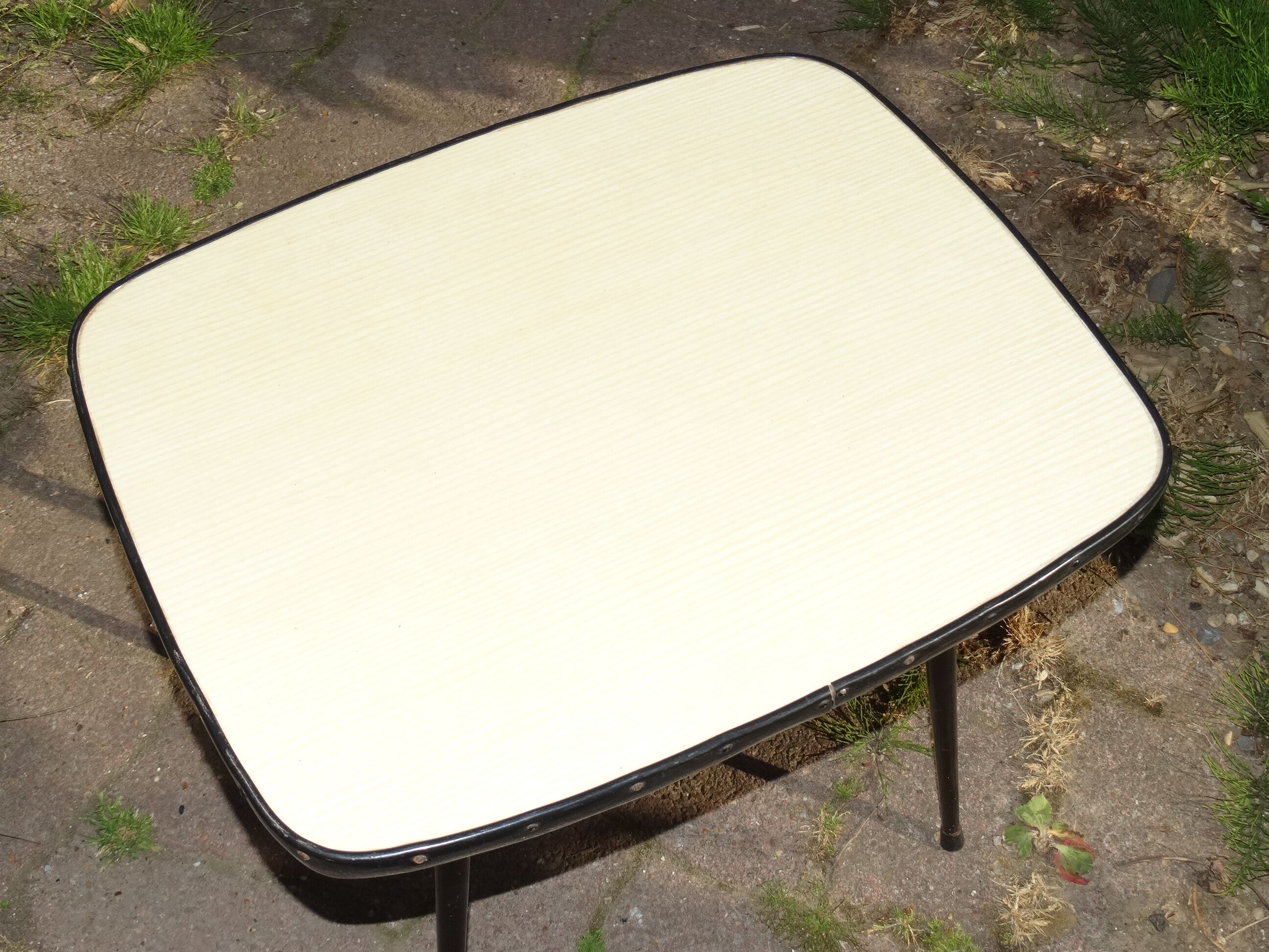 Coffee table formica