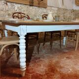 Farm table