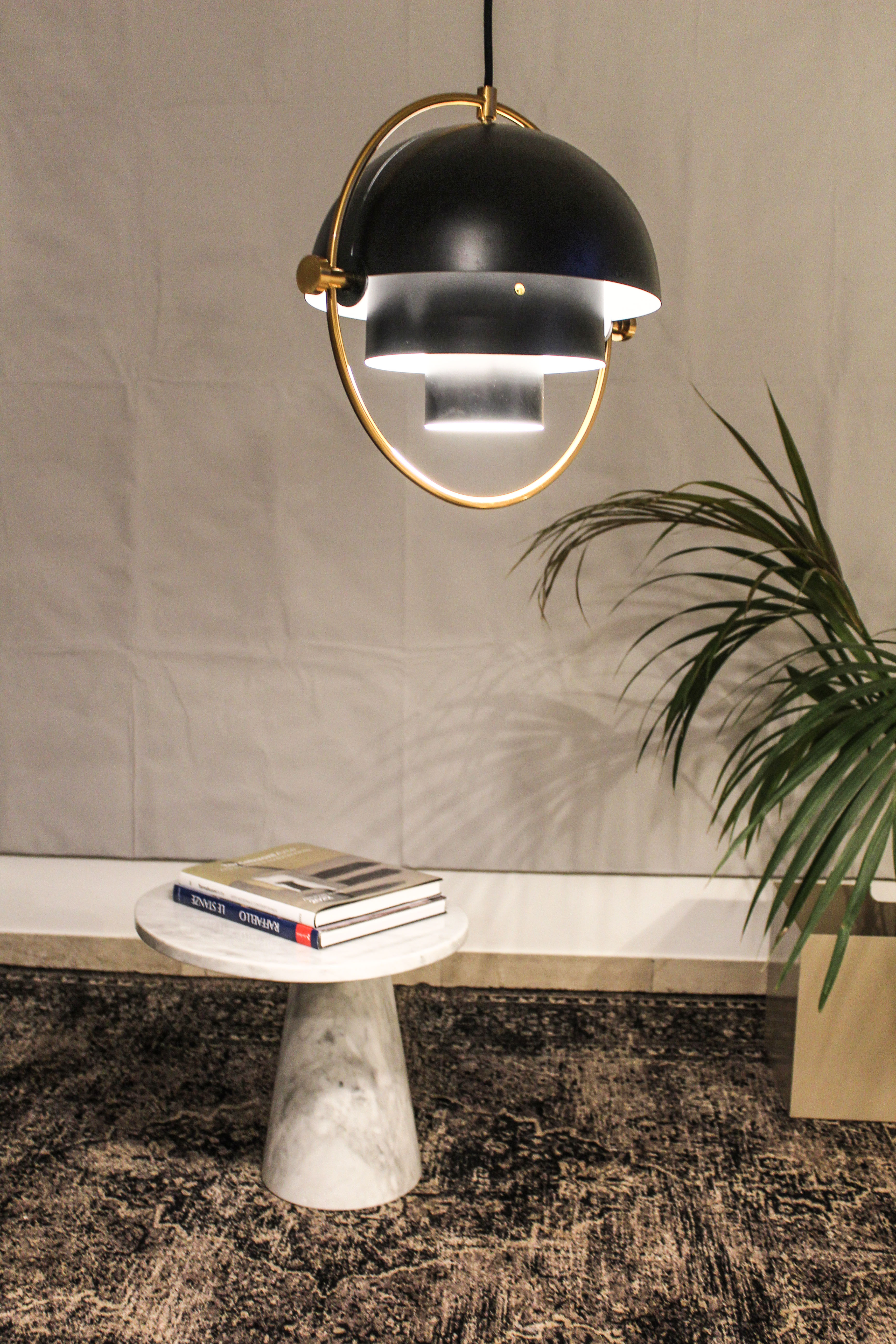 Pair of coffee tables in carrara white carrara marble