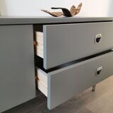 Mid-century bass row