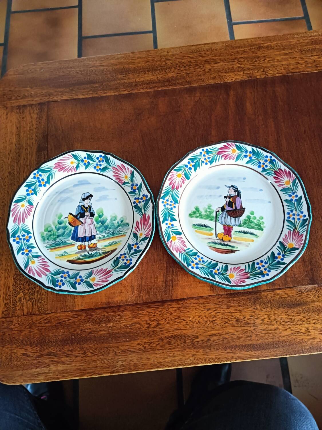 Breton plates, couple traditional outfit