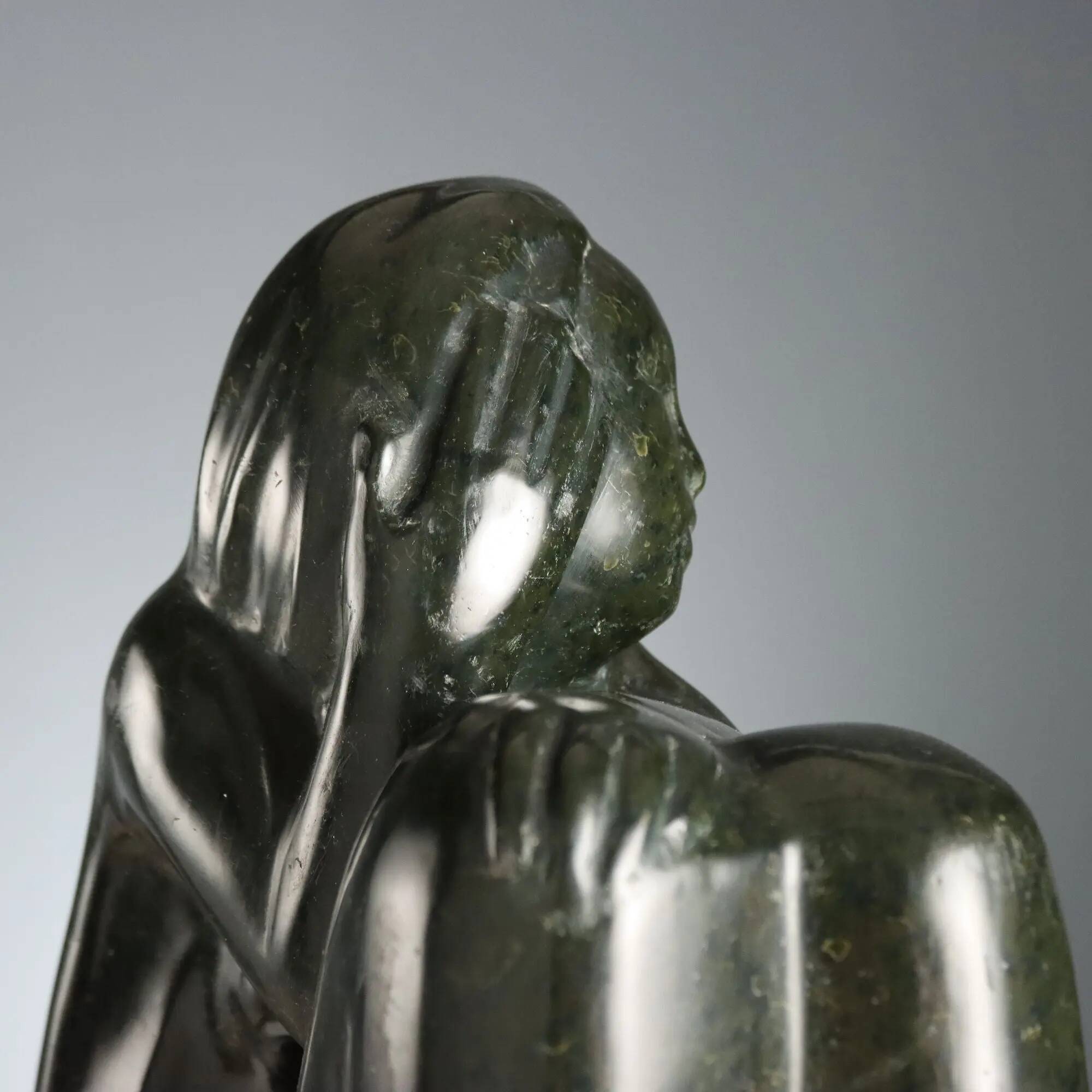 Modern female nude in marble by Vittorio Gagliano, Italy, 1970s.