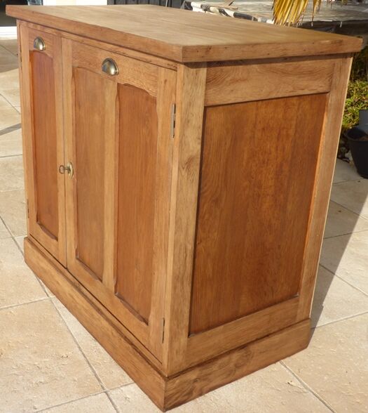 Low furniture two doors in solid oak