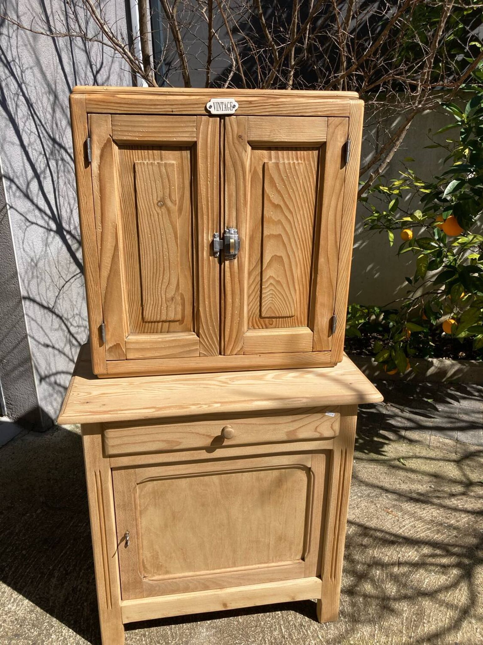 Compact Parisian buffet, 2 elements, pine/beech.