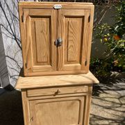 Compact Parisian buffet, 2 elements, pine/beech.