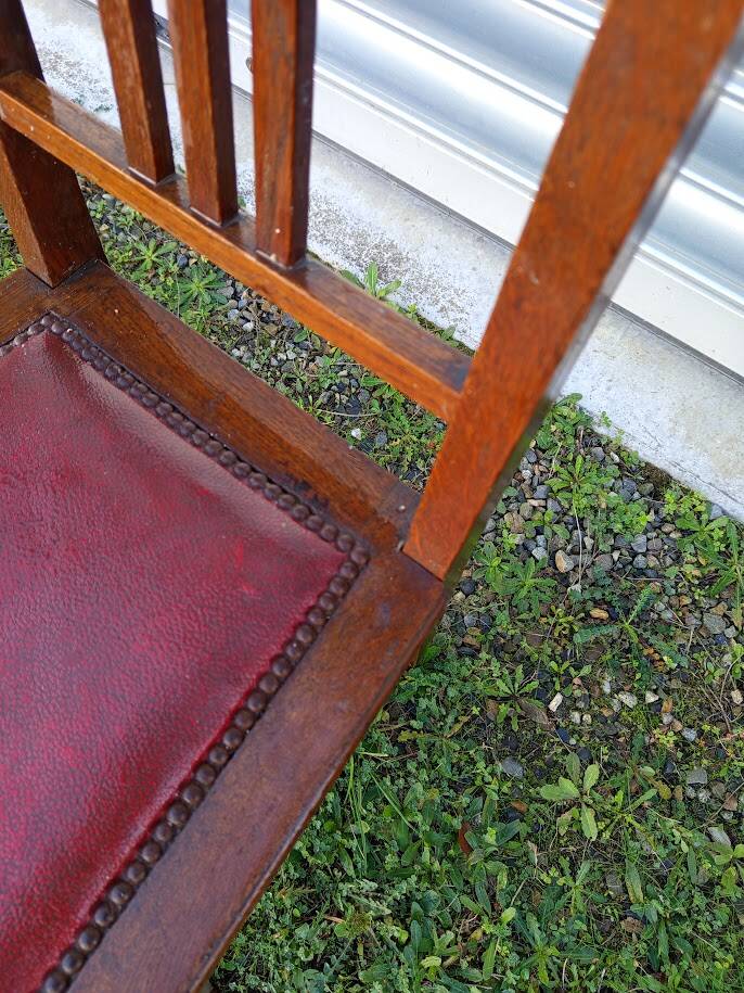 6 Art Deco dining chairs in solid wood and burgundy leather.