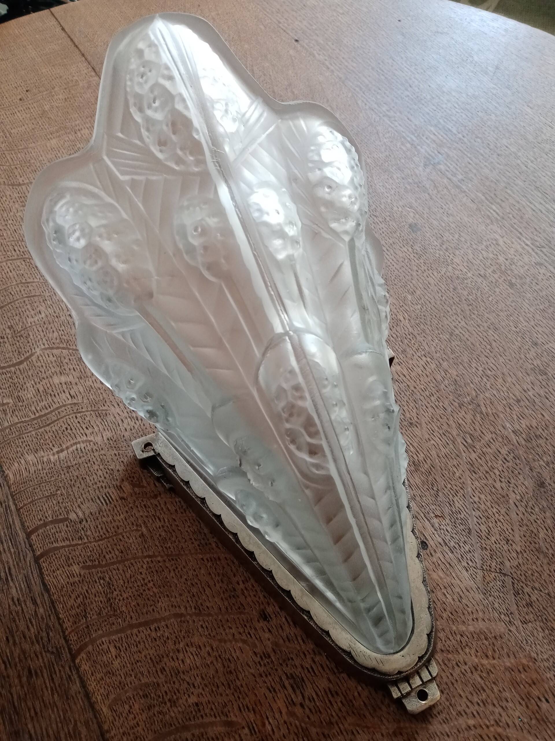 Art Deco period wall lamp