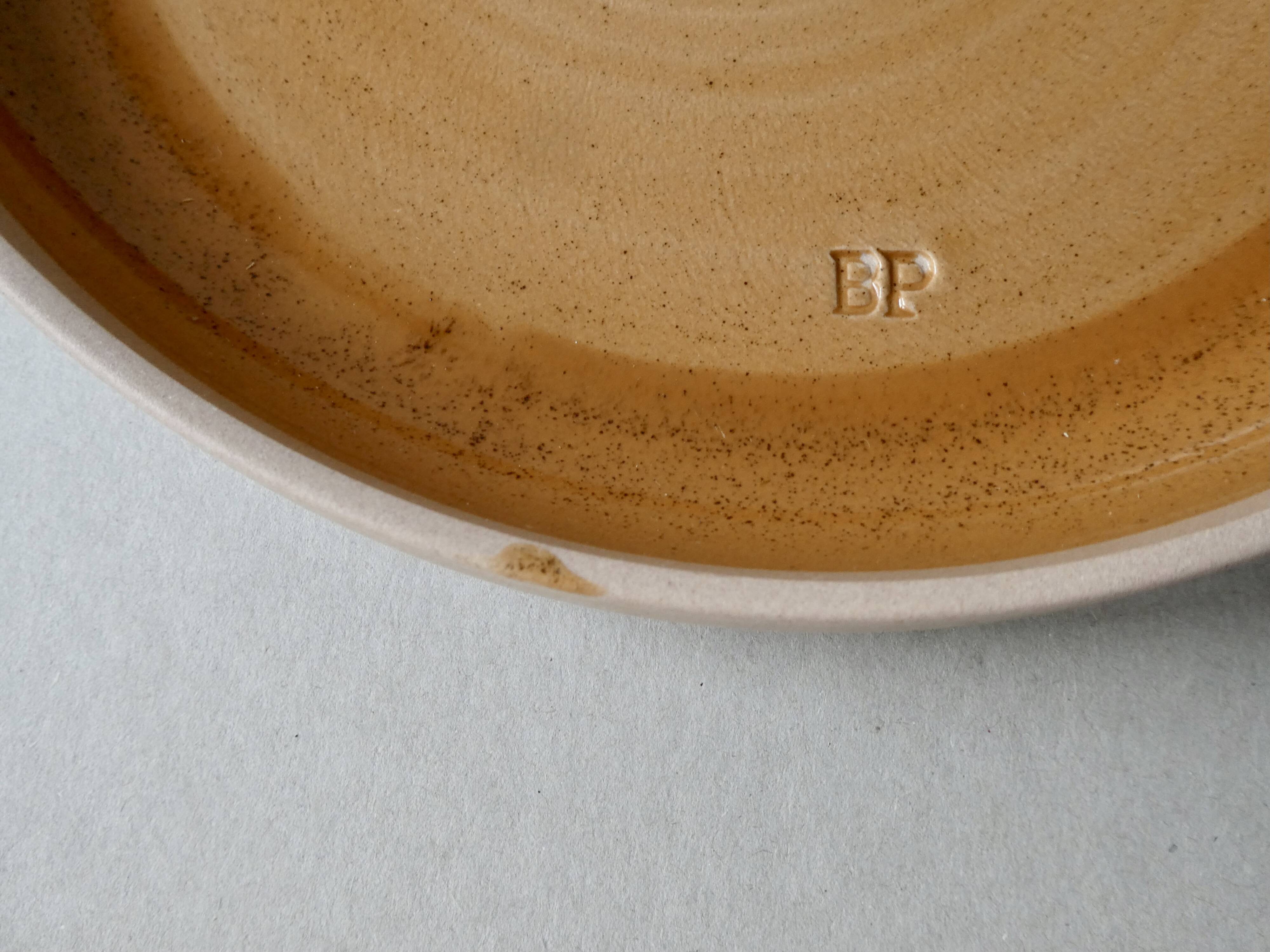 6 flat plates in Burgundy stoneware, Sarreguemines France