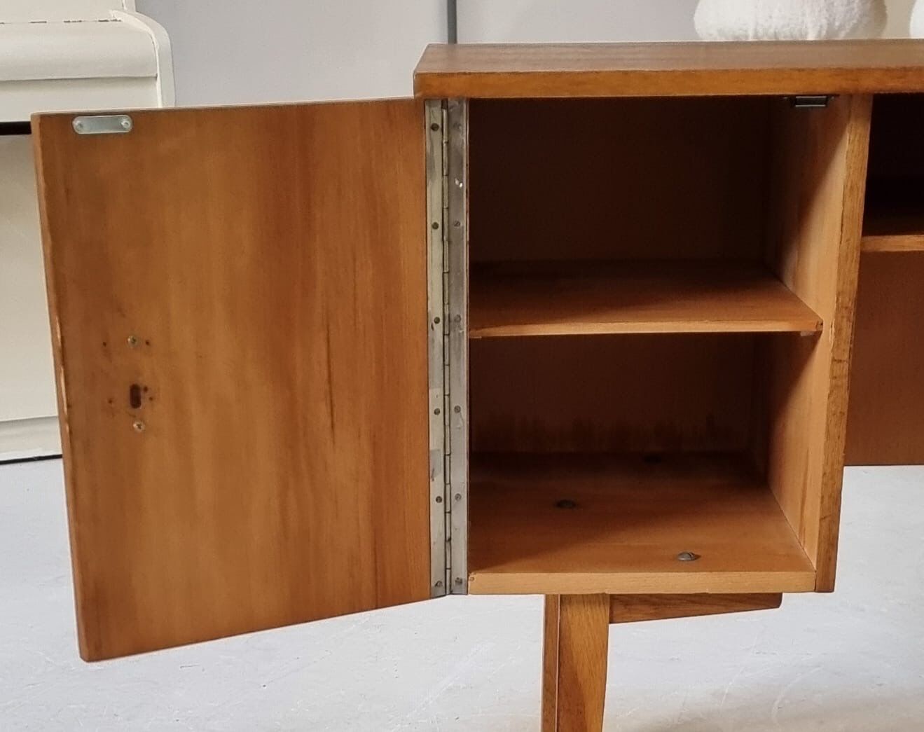 Bureau du milieu du siècle