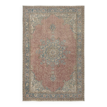 Vintage Handmade Wool Area Rug. One of a kind Turkish Carpet with Medallion Design