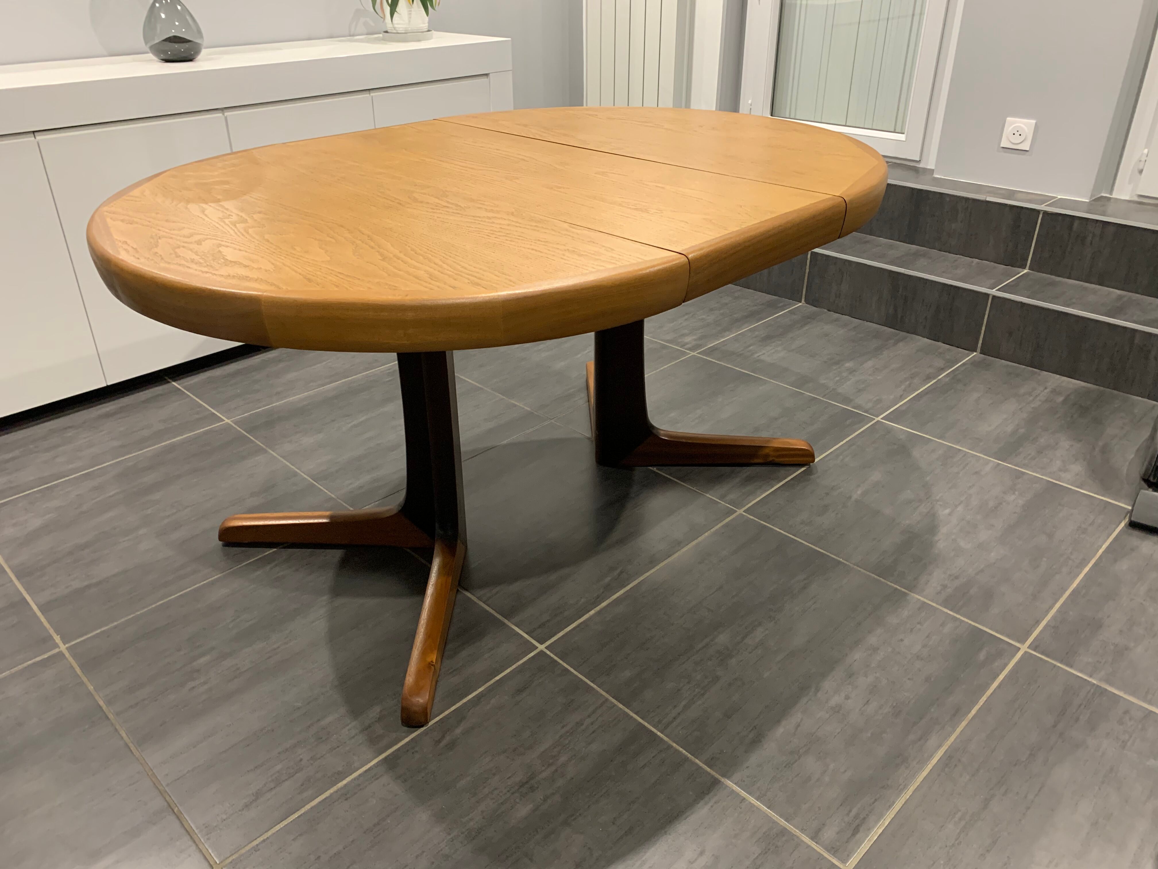 Baumann vintage 1970s extendable table