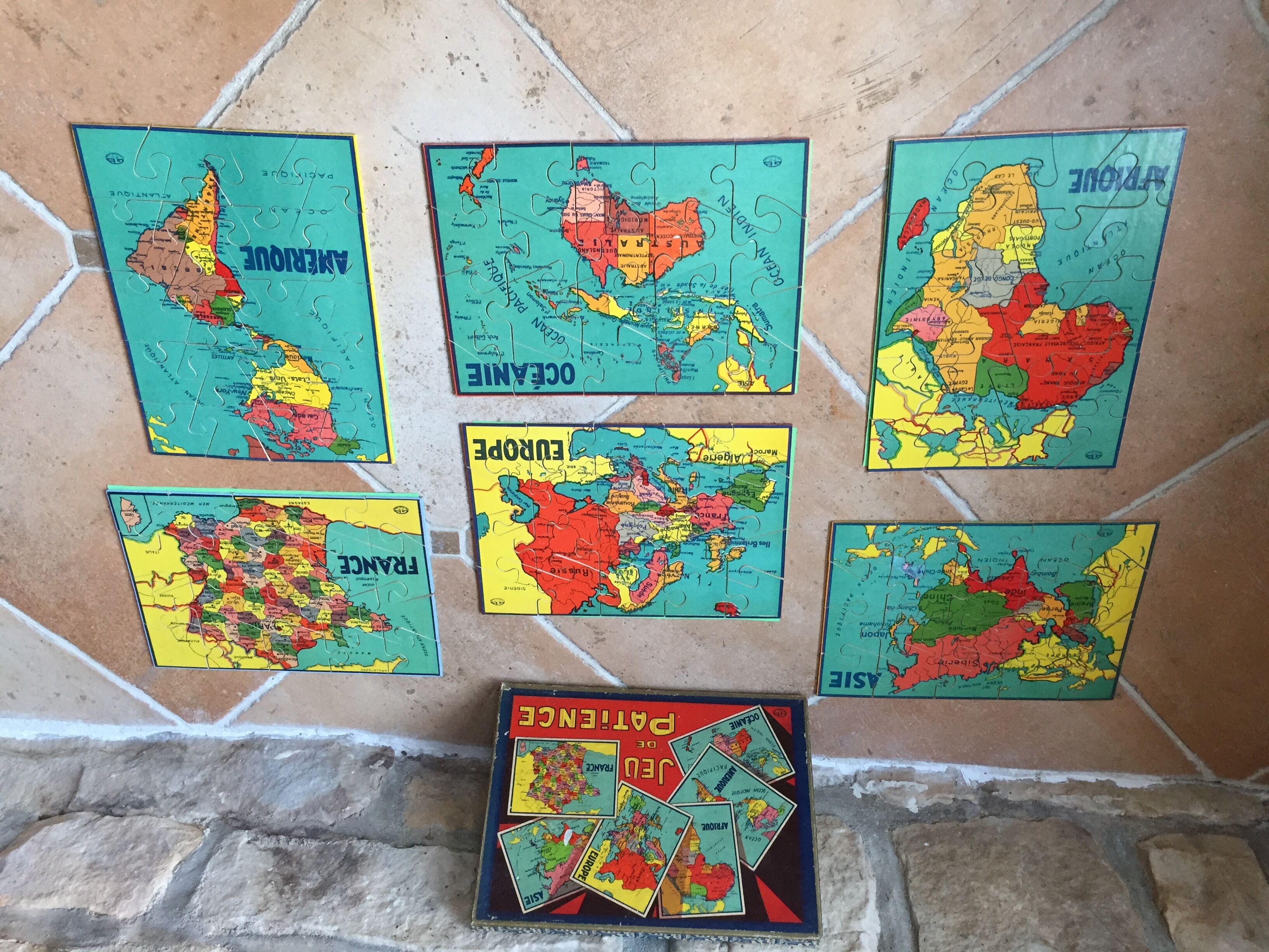 Ancient game of six educational puzzles entitled Patience Game