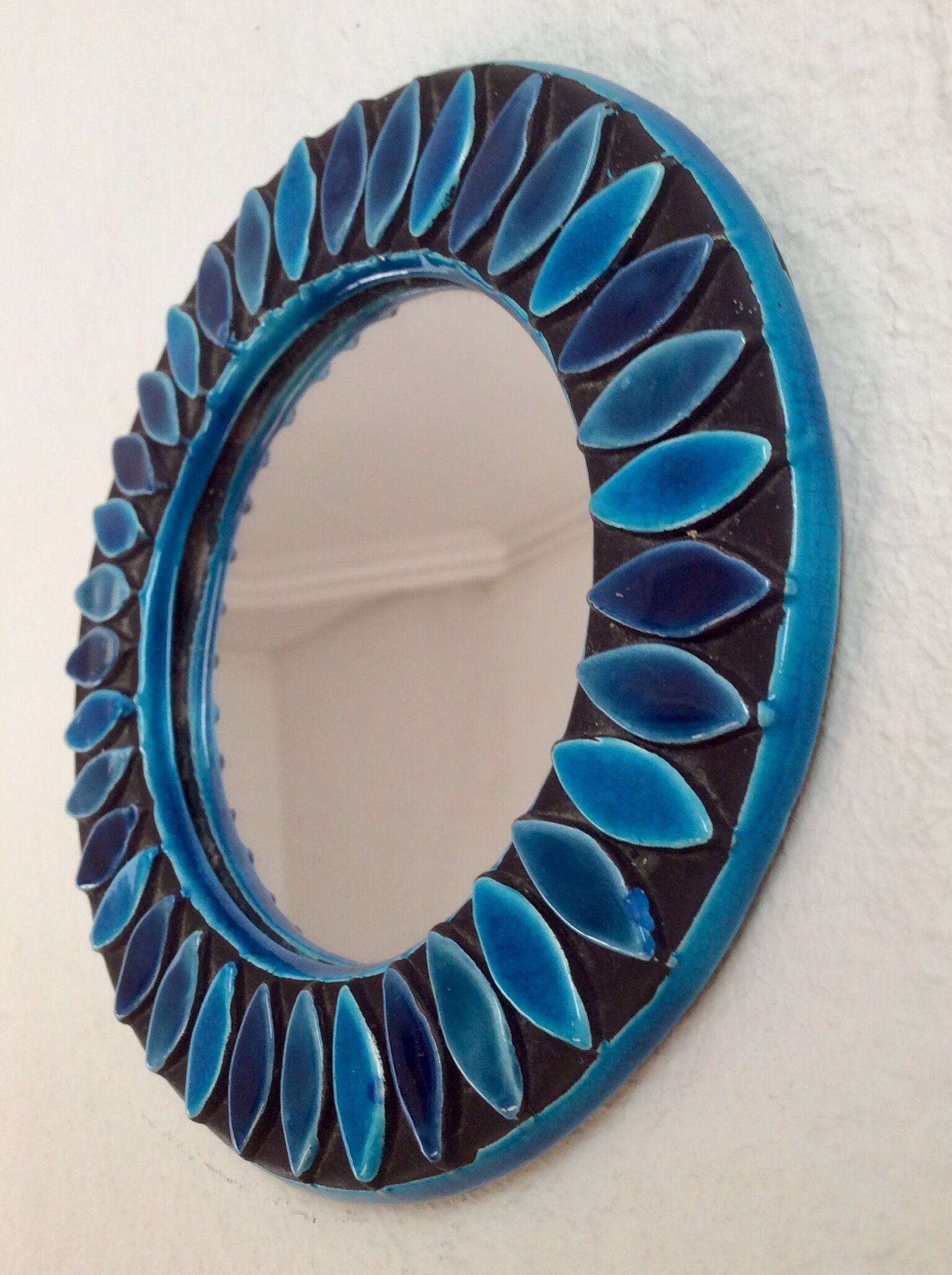 Ceramic mirror 70s diameter 15 cm