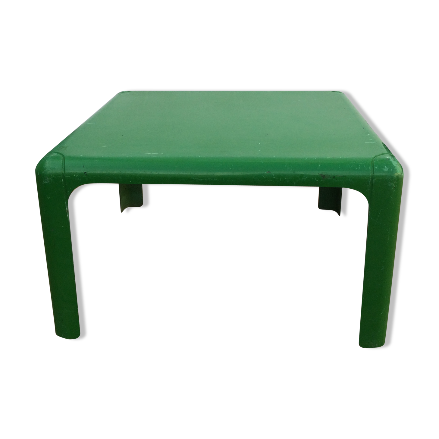 Table low Artemide design Vico Magistretti