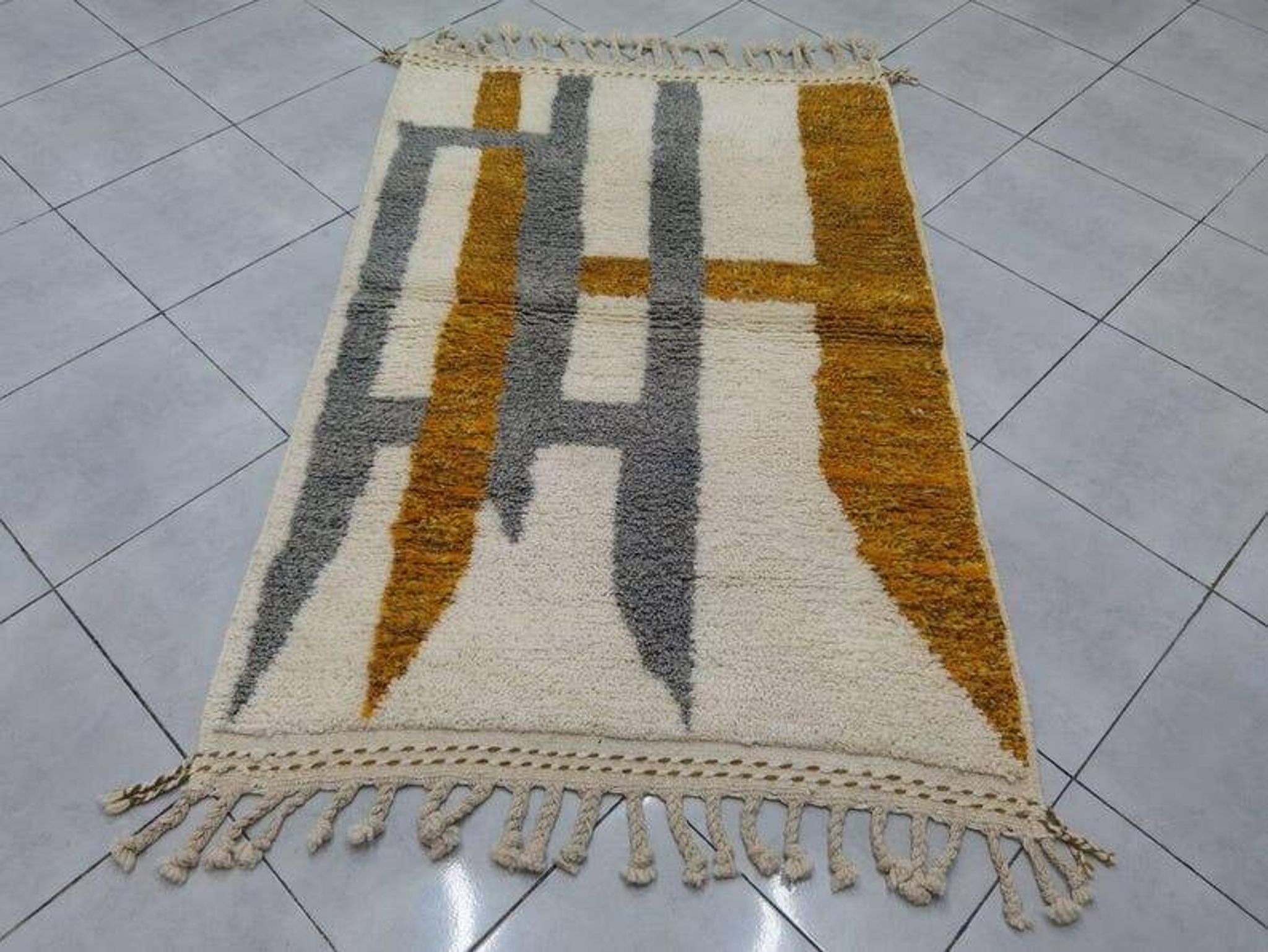 Tapis beni mrirt traditionnel tissé main