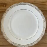 Flat plates with gold decoration