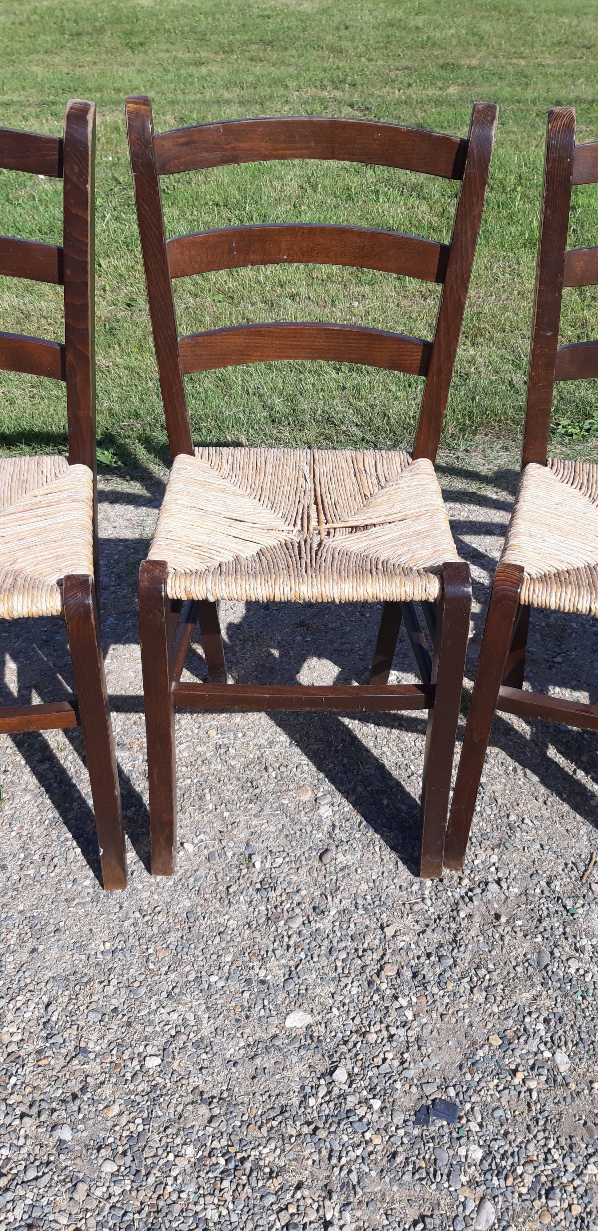 8 chaises paillées anciennes