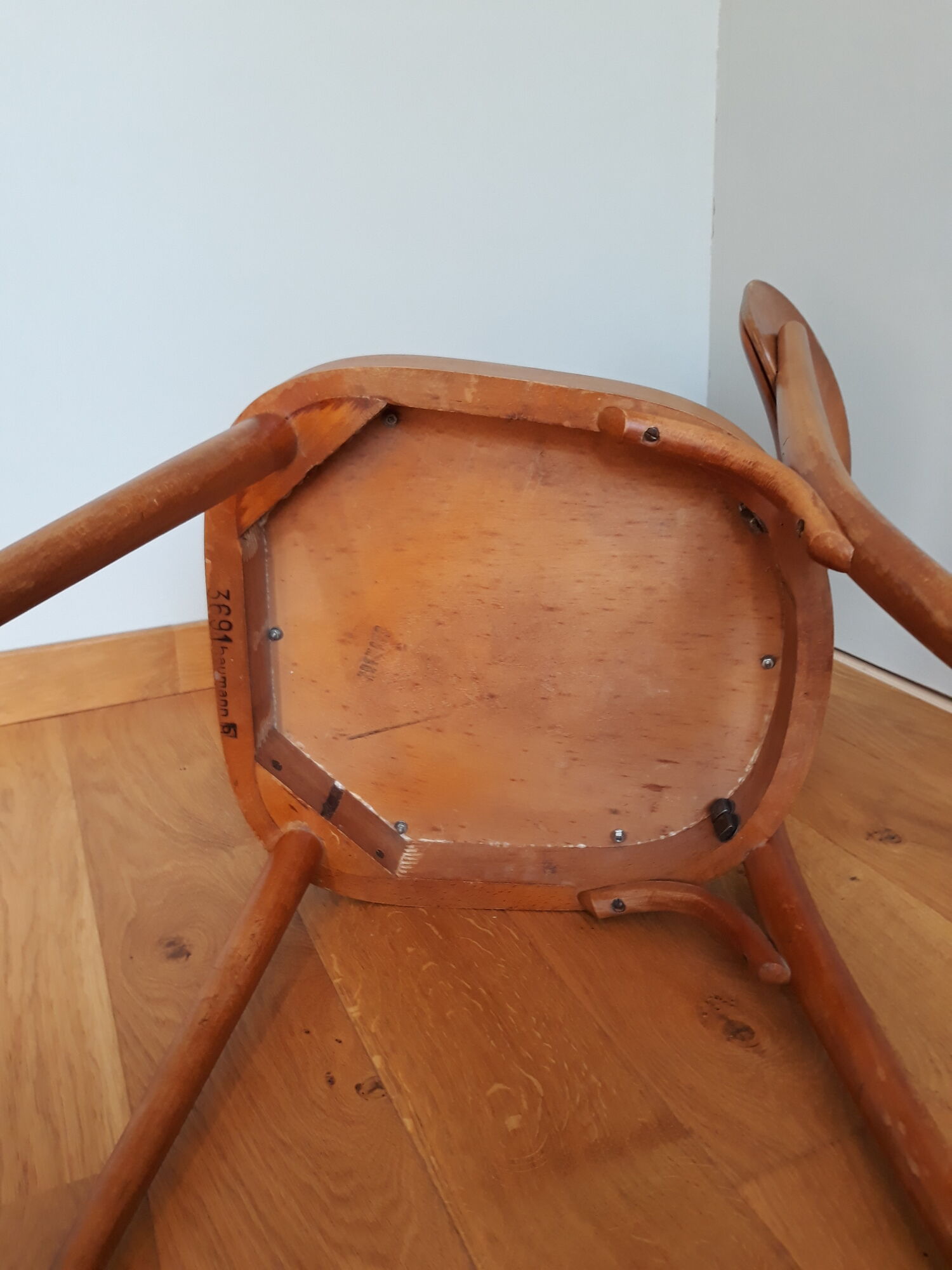 Bistro chair Baumann 1963 curved wood and skaï imitation leather caramel