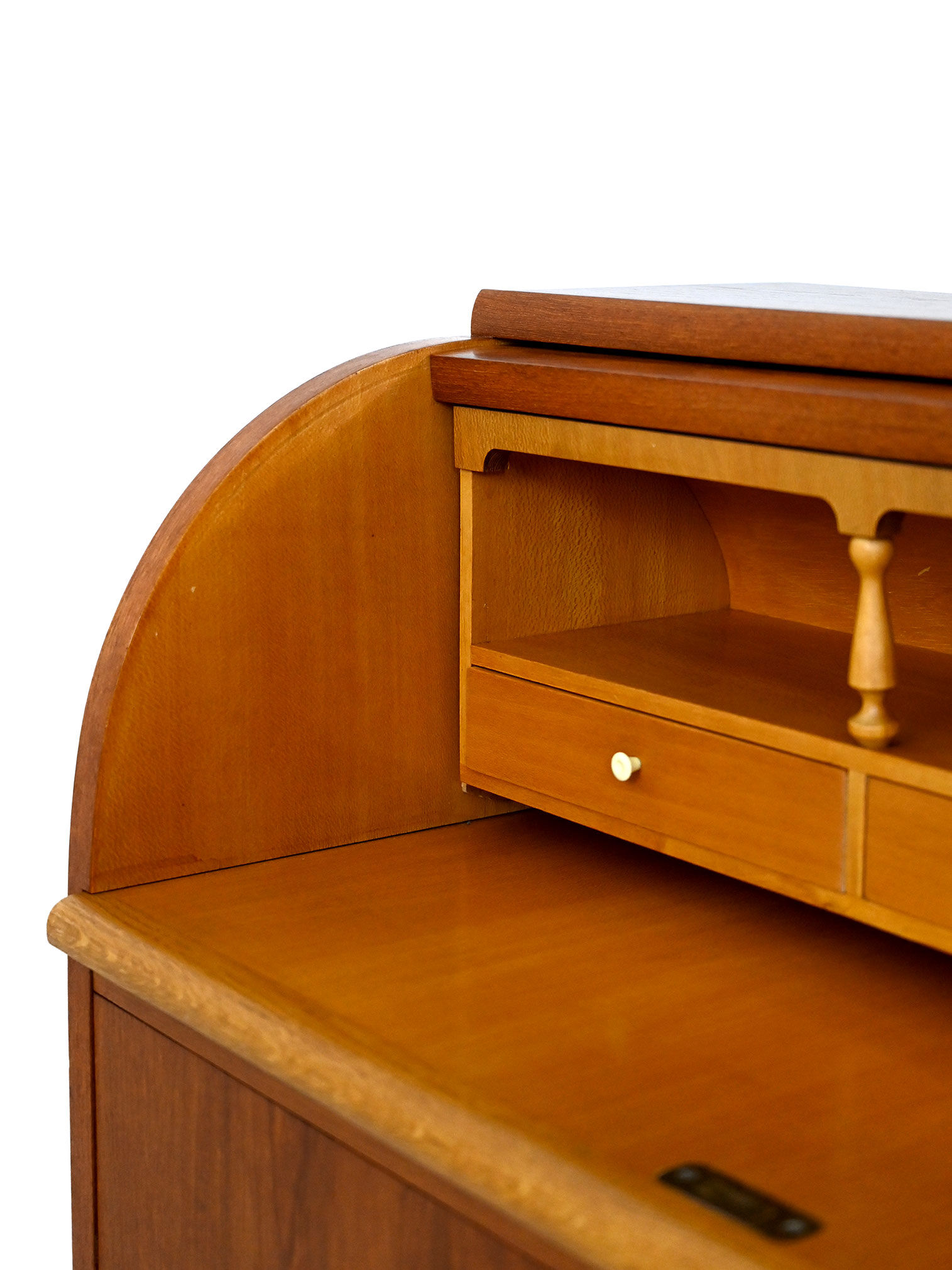 Chest of drawers secretary