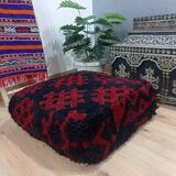 Handmade Berber pouf in wool 60 X 60 X 20 CM