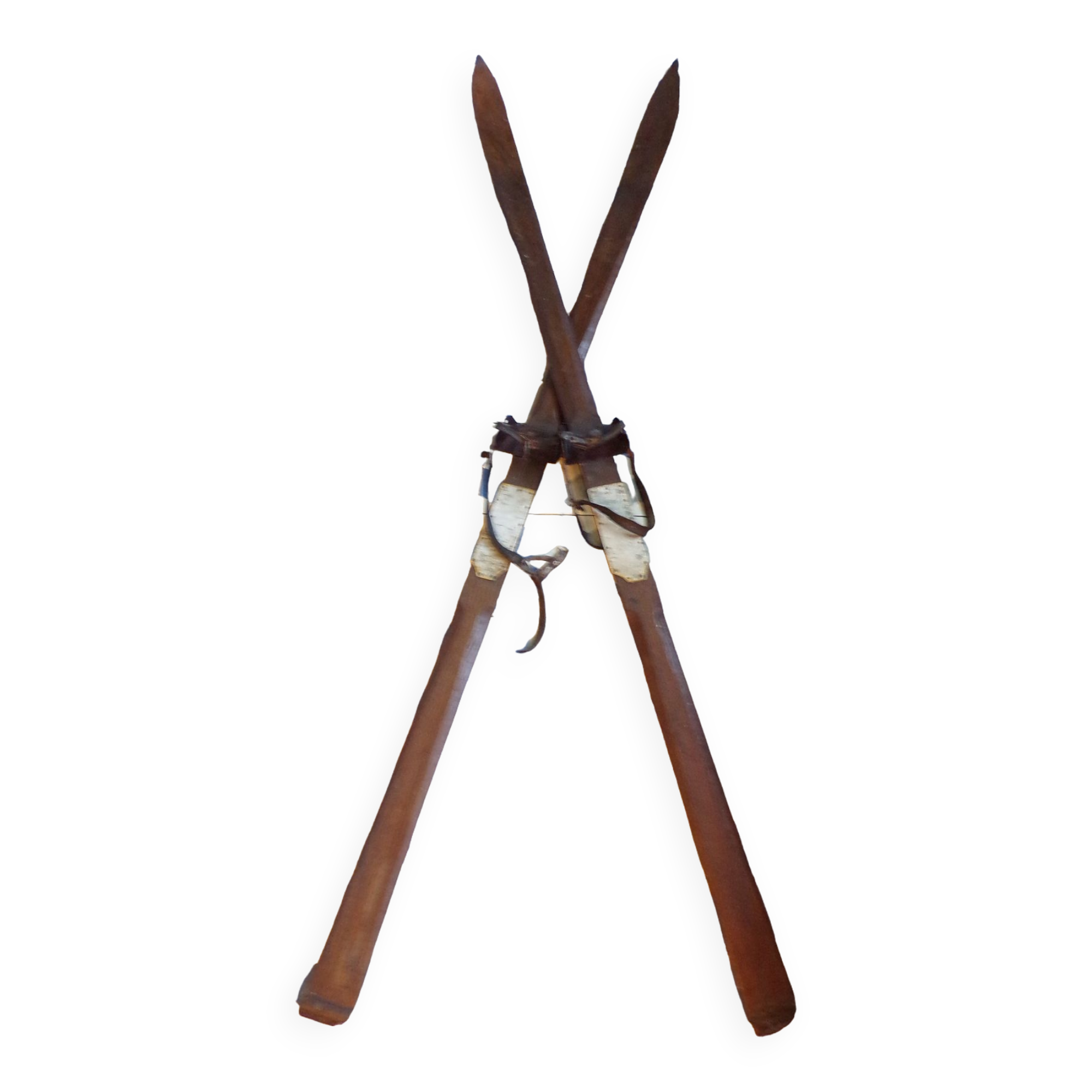 Paire de skis anciens en bois 208cm