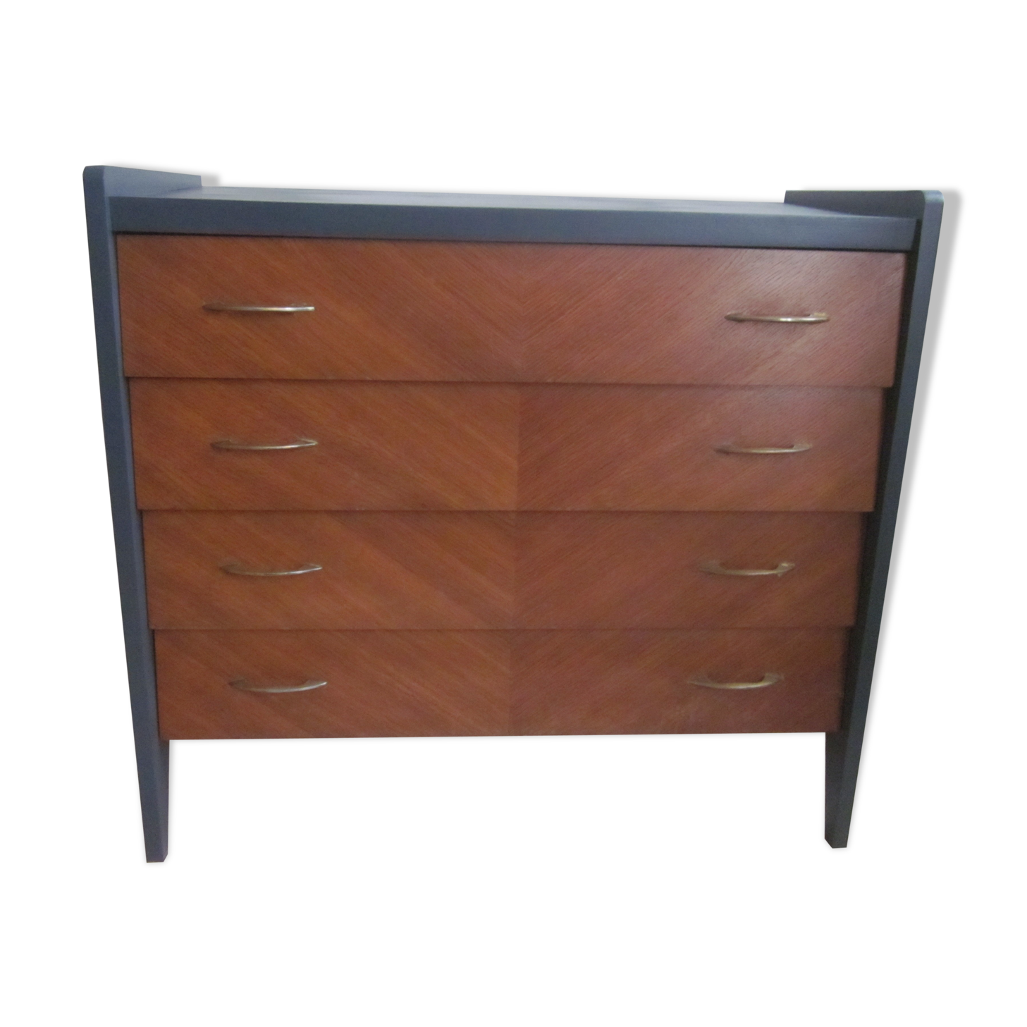 Vintage chest of drawers