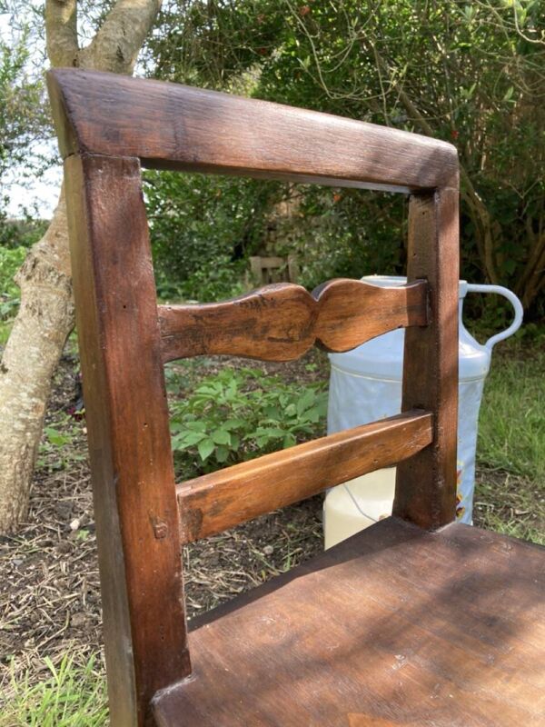 Ancienne chaise enfant en bois
