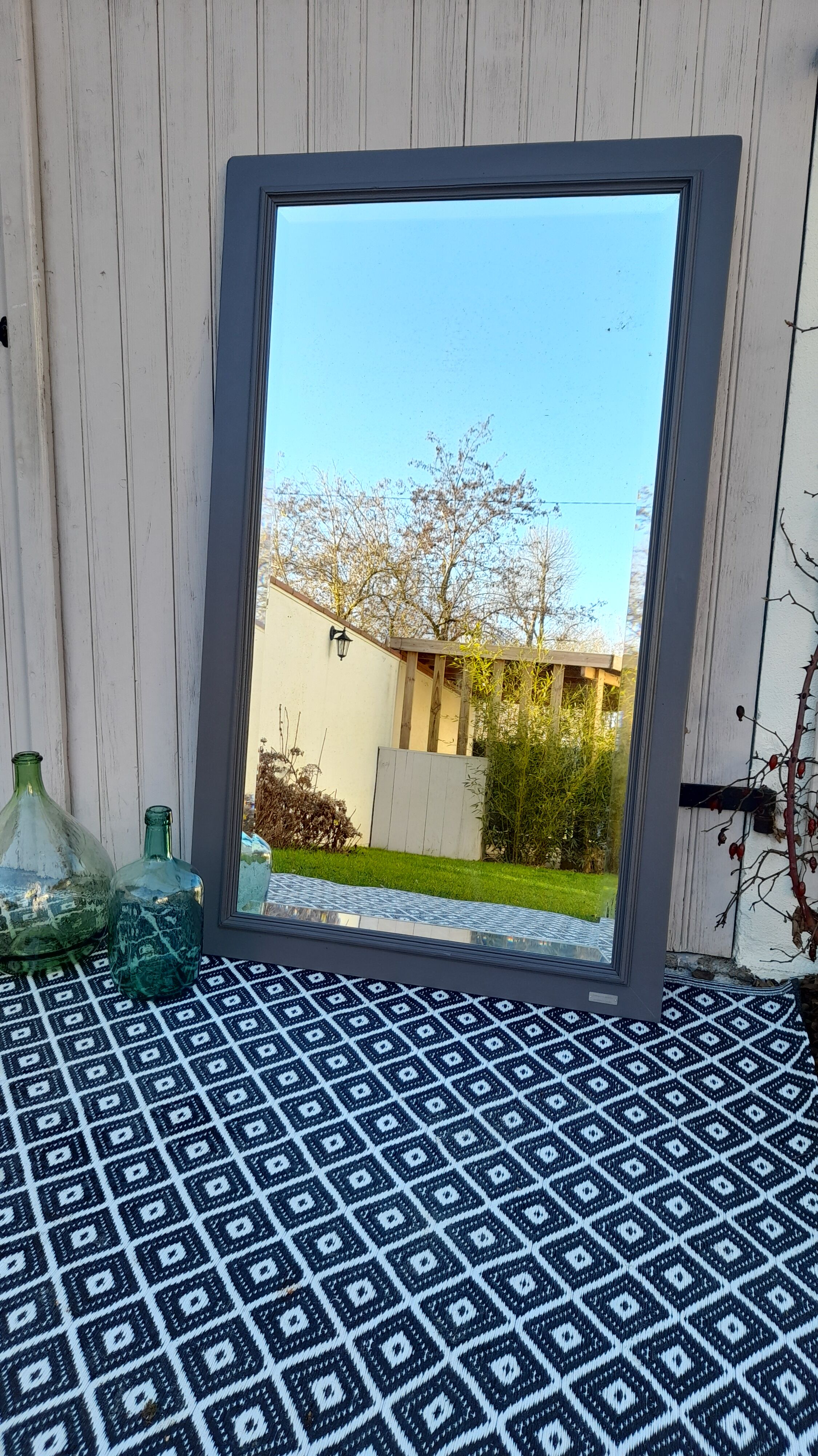 Beveled mirror, 135x82 cm