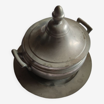 Tin tureen