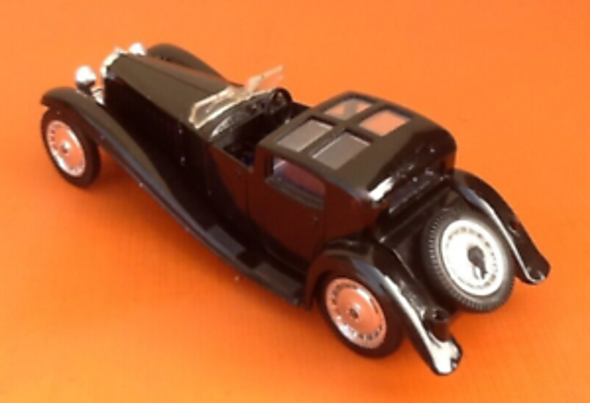 Bugatti Royale Coupé de Ville miniature car (1928) Scale: 1/43 Solido