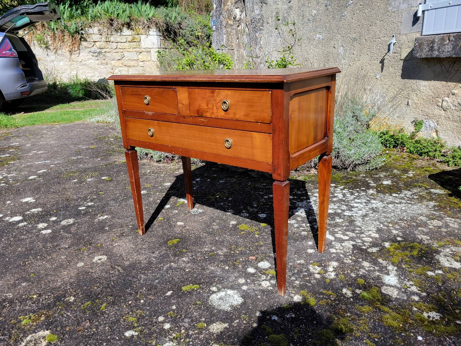 Cherrywood console chest of drawers with 3 drawers