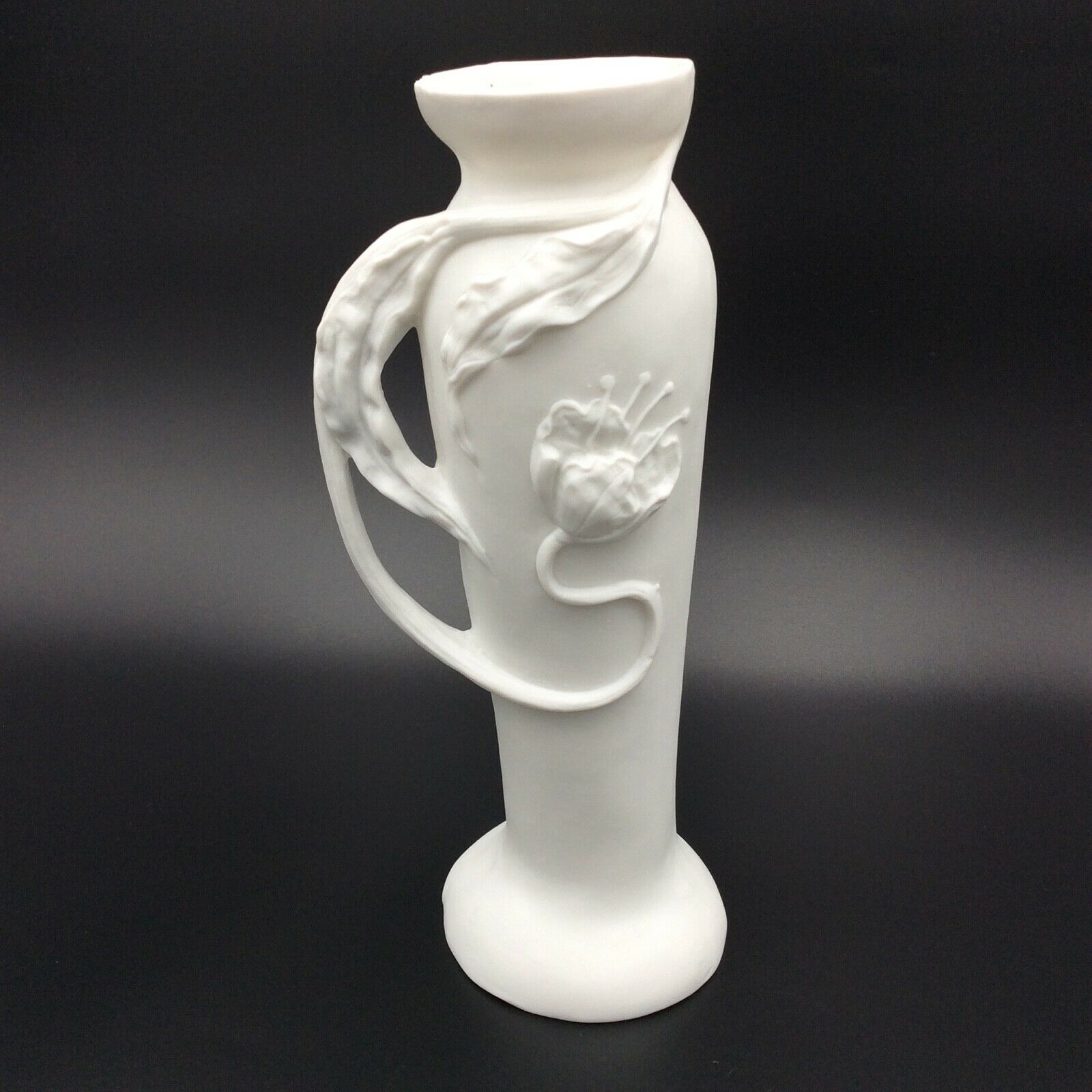 Vase in biscuit white slurry poppy flower art nouveau