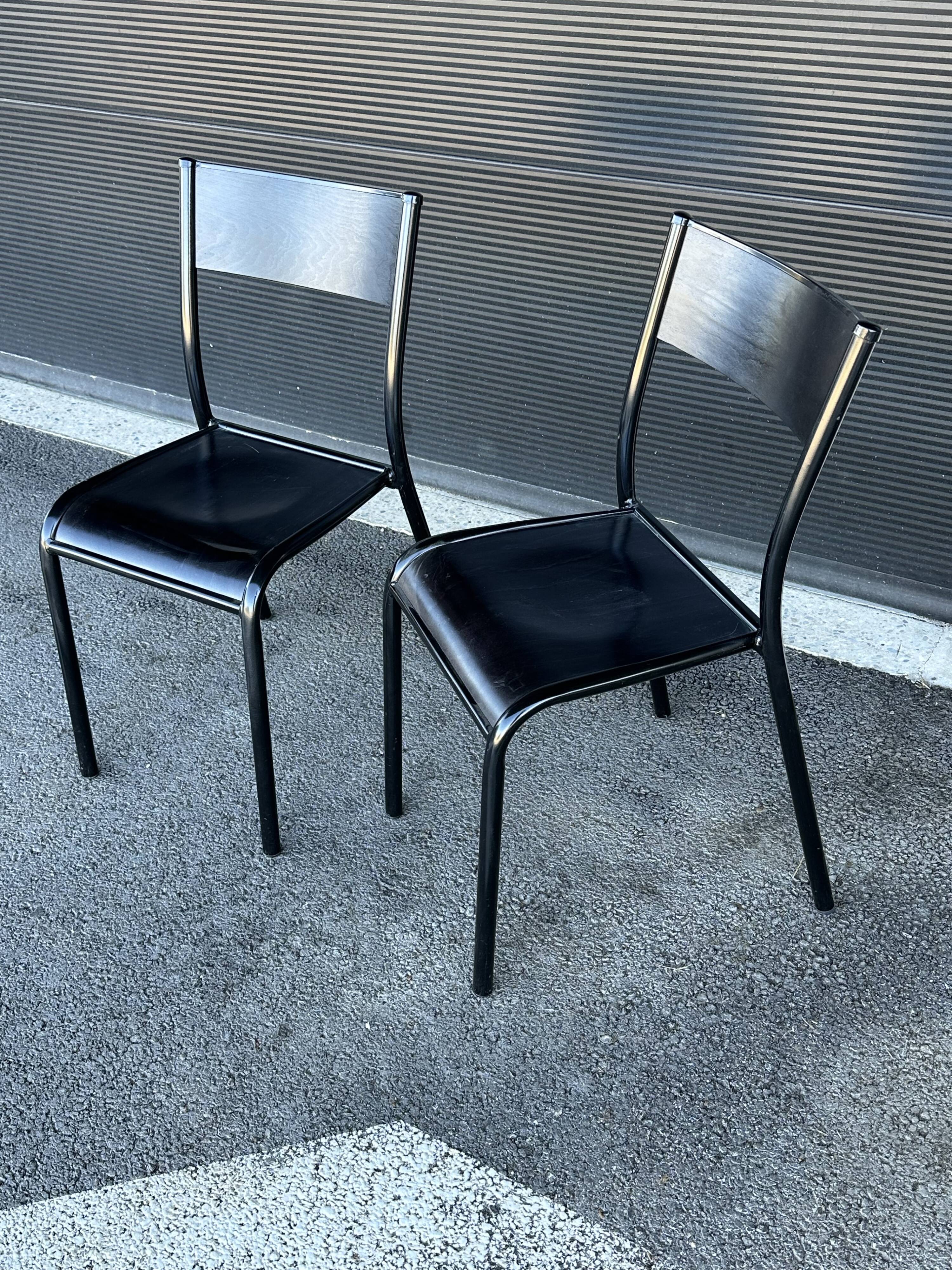 Paire de chaises Mullca 510 rééditées par Label Edition en version noire