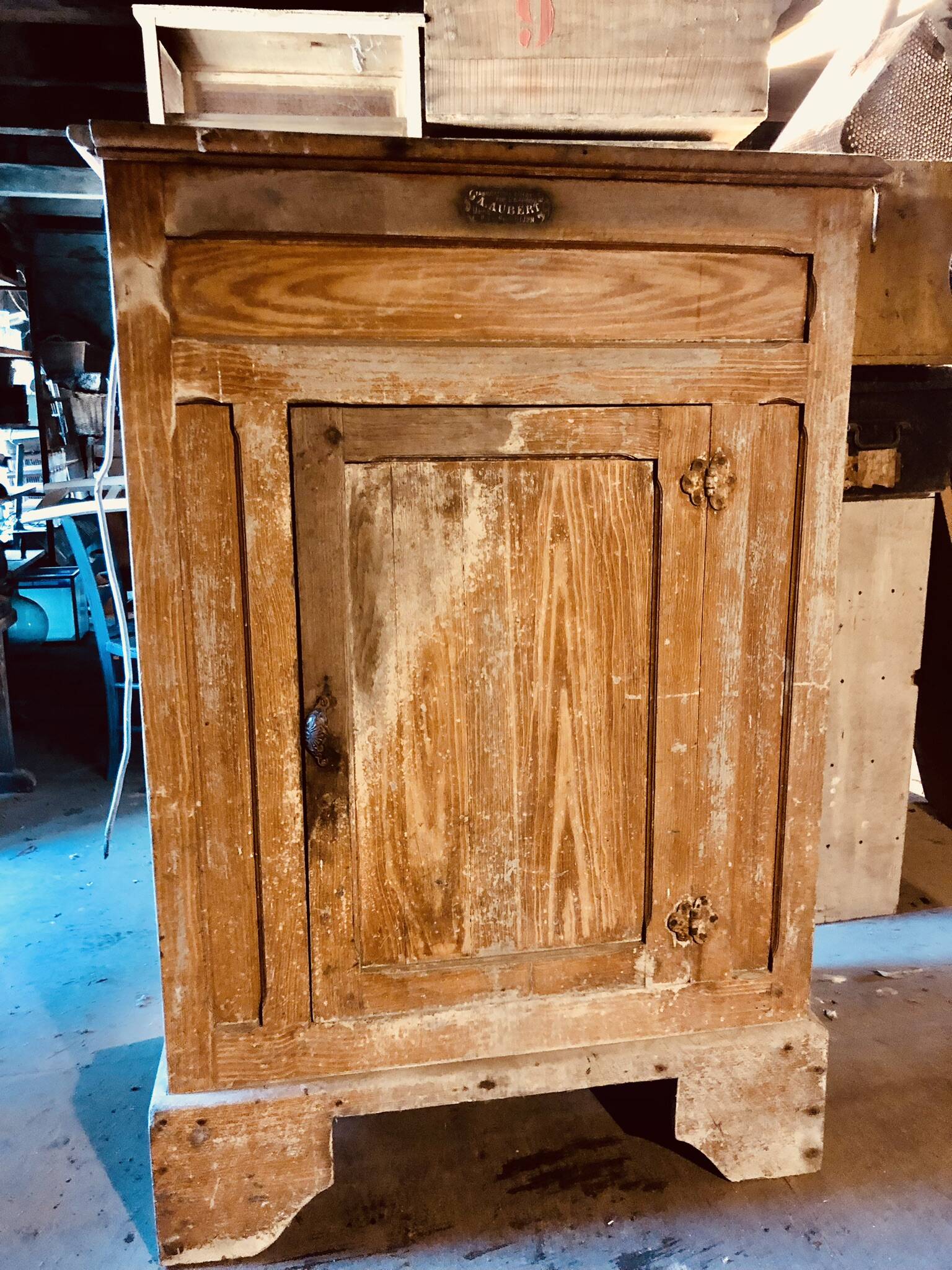 Large Fridge - Cabinet in a pretty Dijon patina from the 1900s