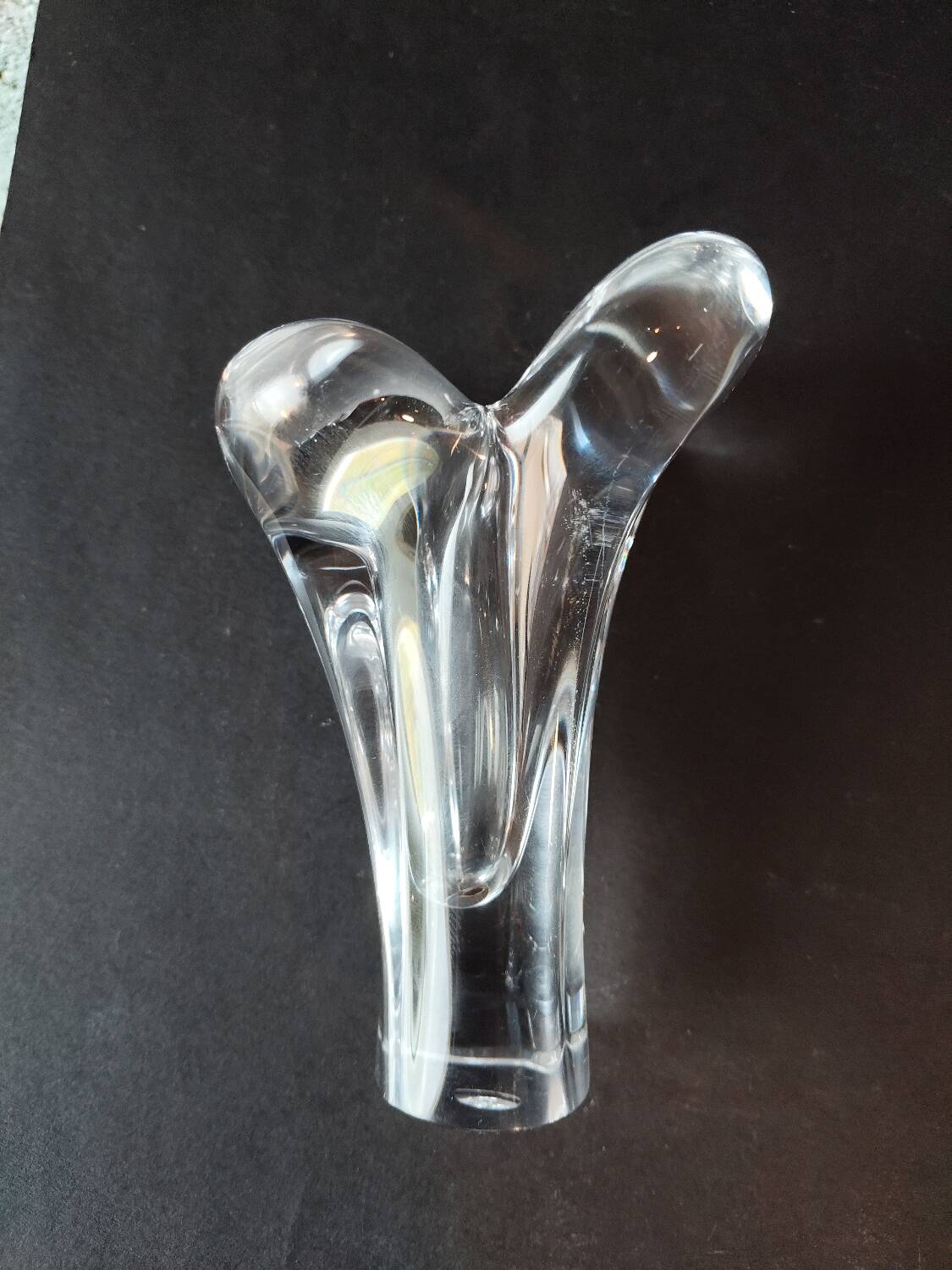 Bayel crystal vase – floral pattern – French glassware