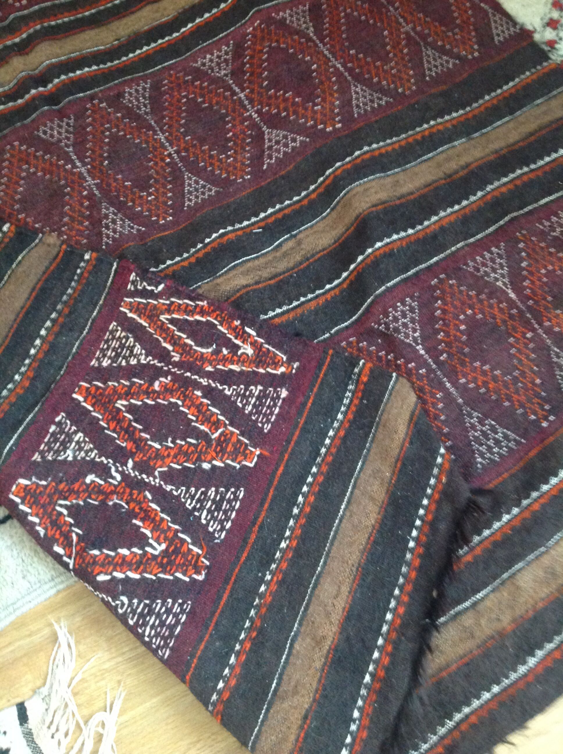 Berber carpet in goat hair 270x165cm