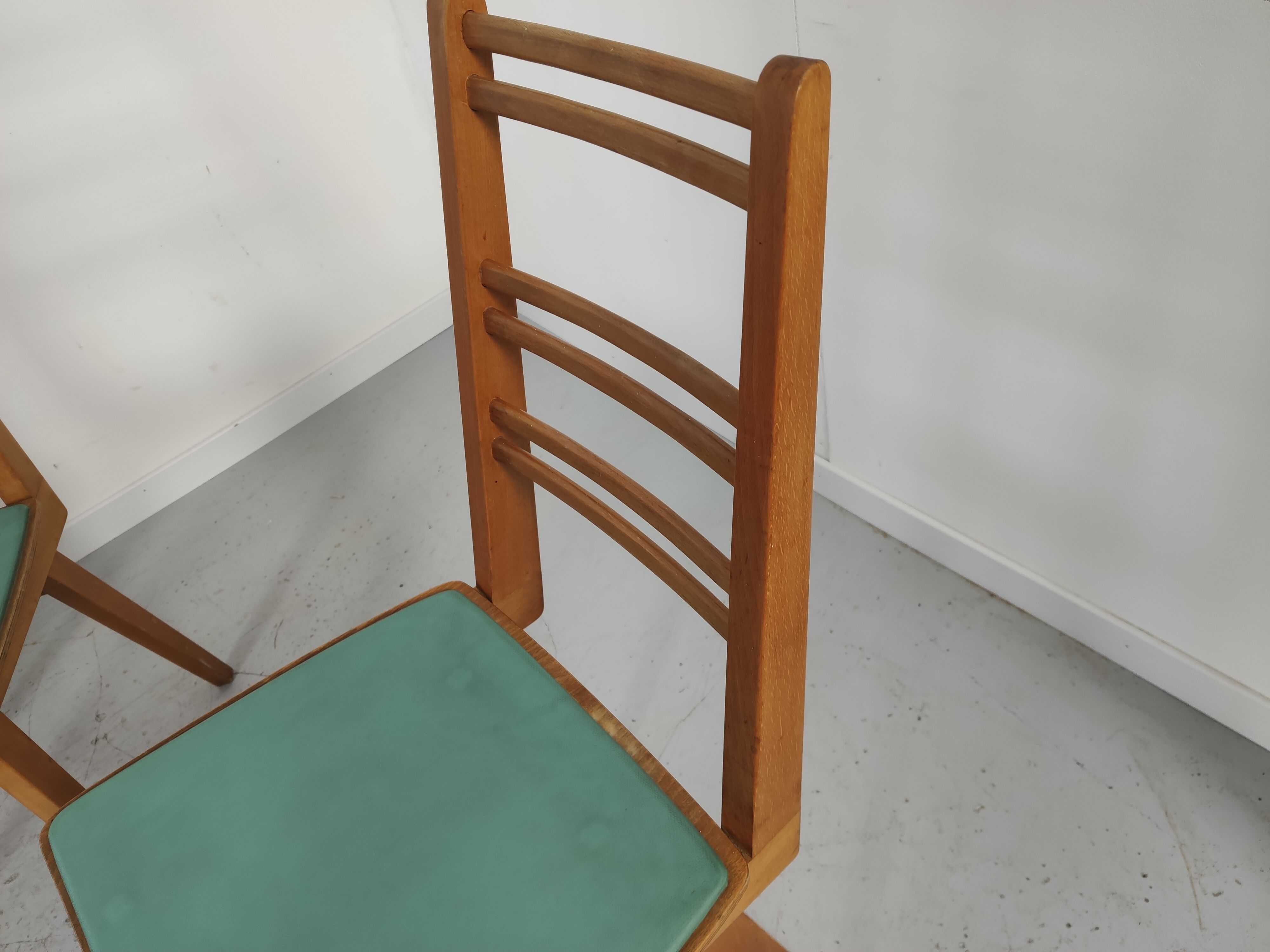 6 vintage chairs  1950