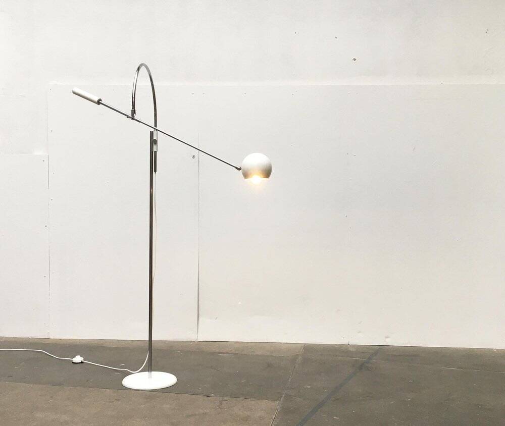 Floor lamp model Orbiter from the mid-century space age by Robert Sonneman for Luci Italia, 1960s.