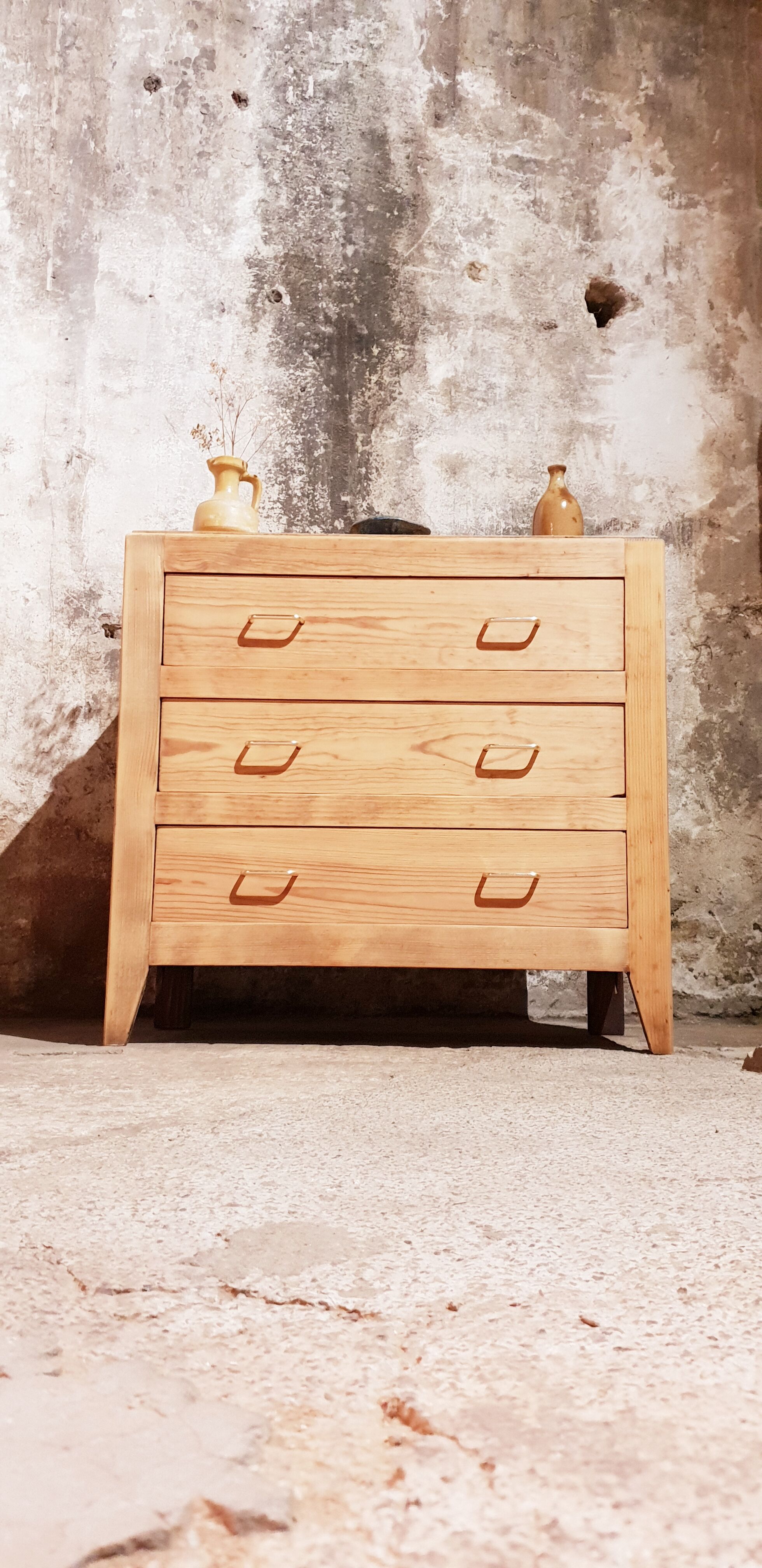 Commode vintage