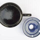 Pot à lait vintage en tôle émaillée avec couvercle pour faire bouillir le lait - 1950