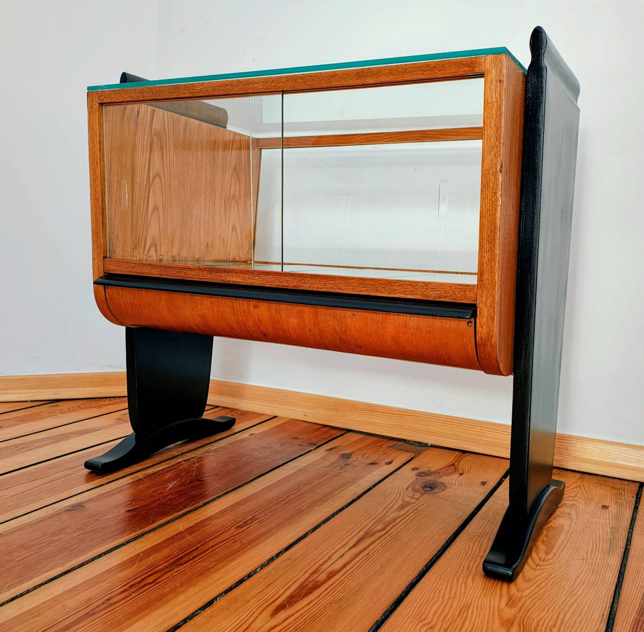 Czechoslovakian Trolley Bar by Jindřich Halabala for Up Závody, 1930s