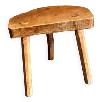 Tabouret de ferme tripode