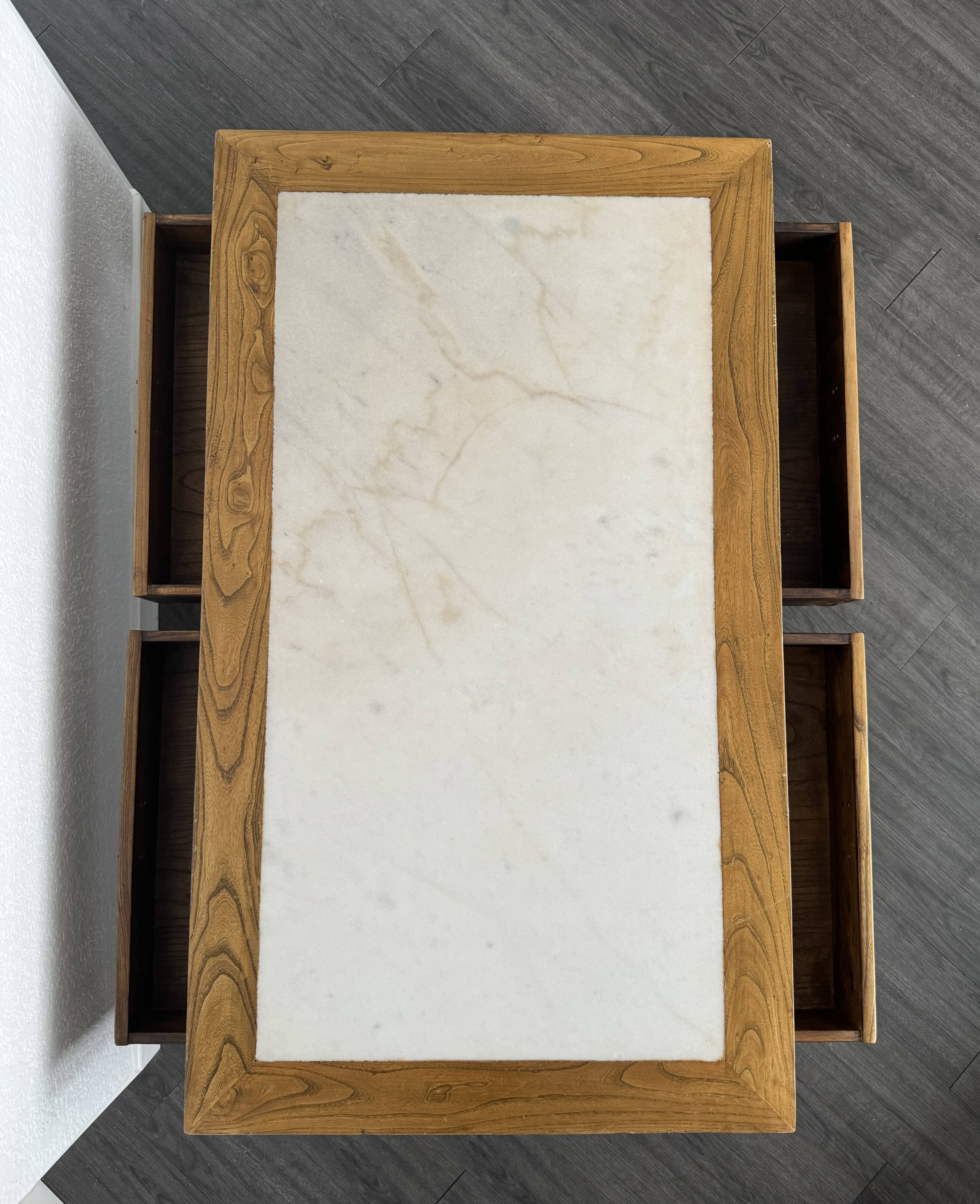 Table basse vintage en bois (chêne massif) et marbre