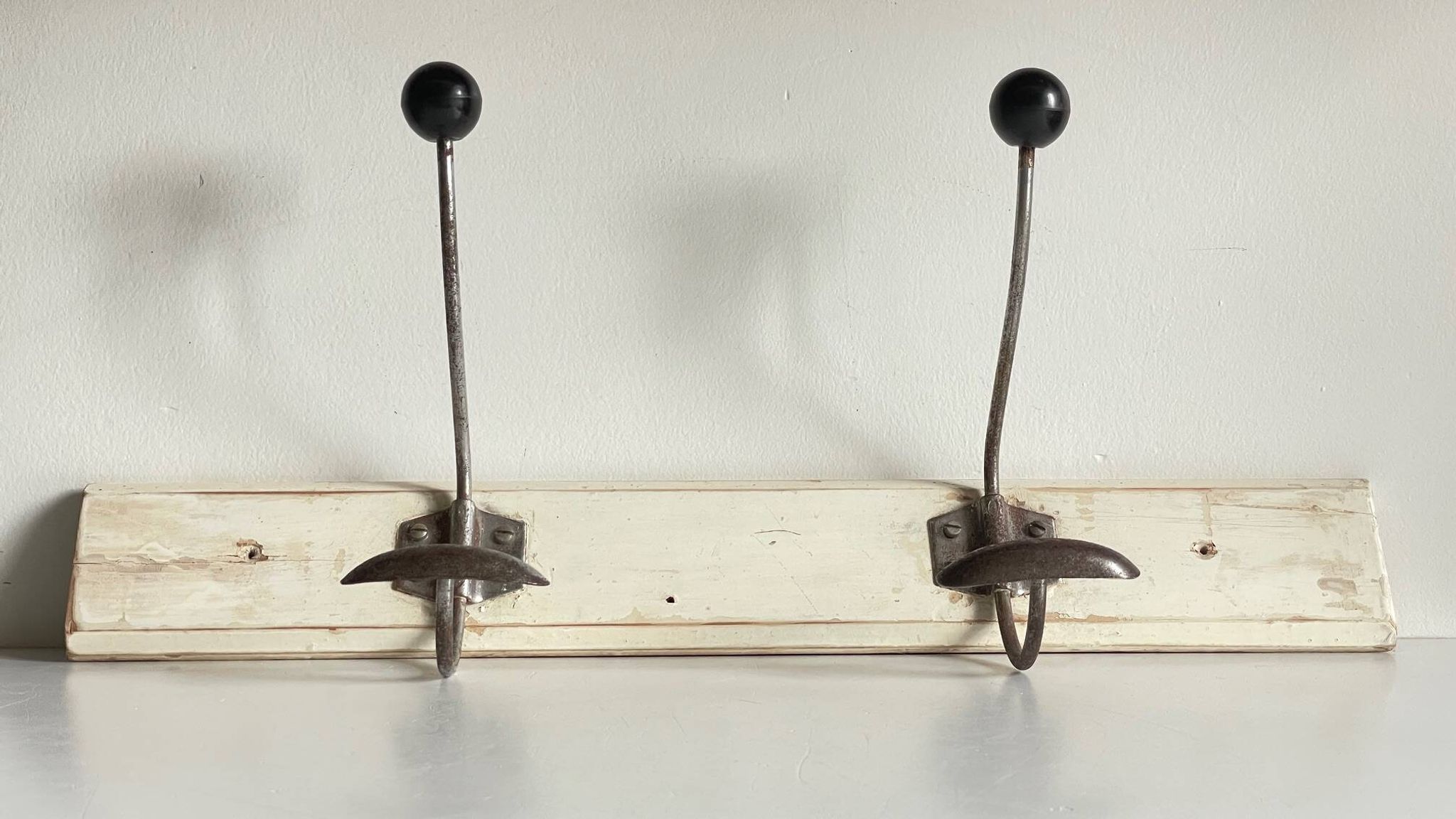 ANTIQUE SCHOOL COAT RACK White Wood