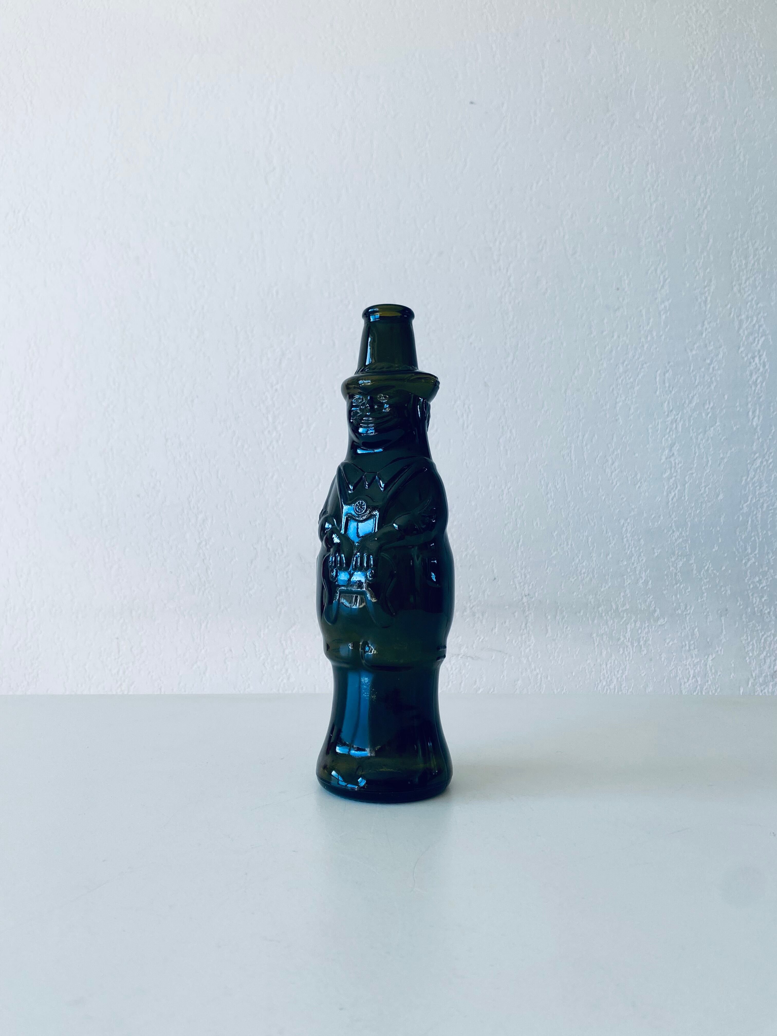Humorous glass decanter