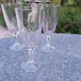 5 champagne flutes engraved 50s