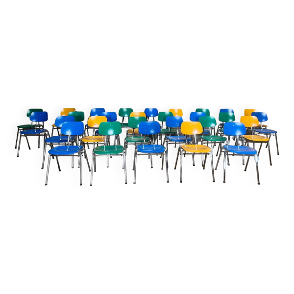 59 chaises colorés vintage